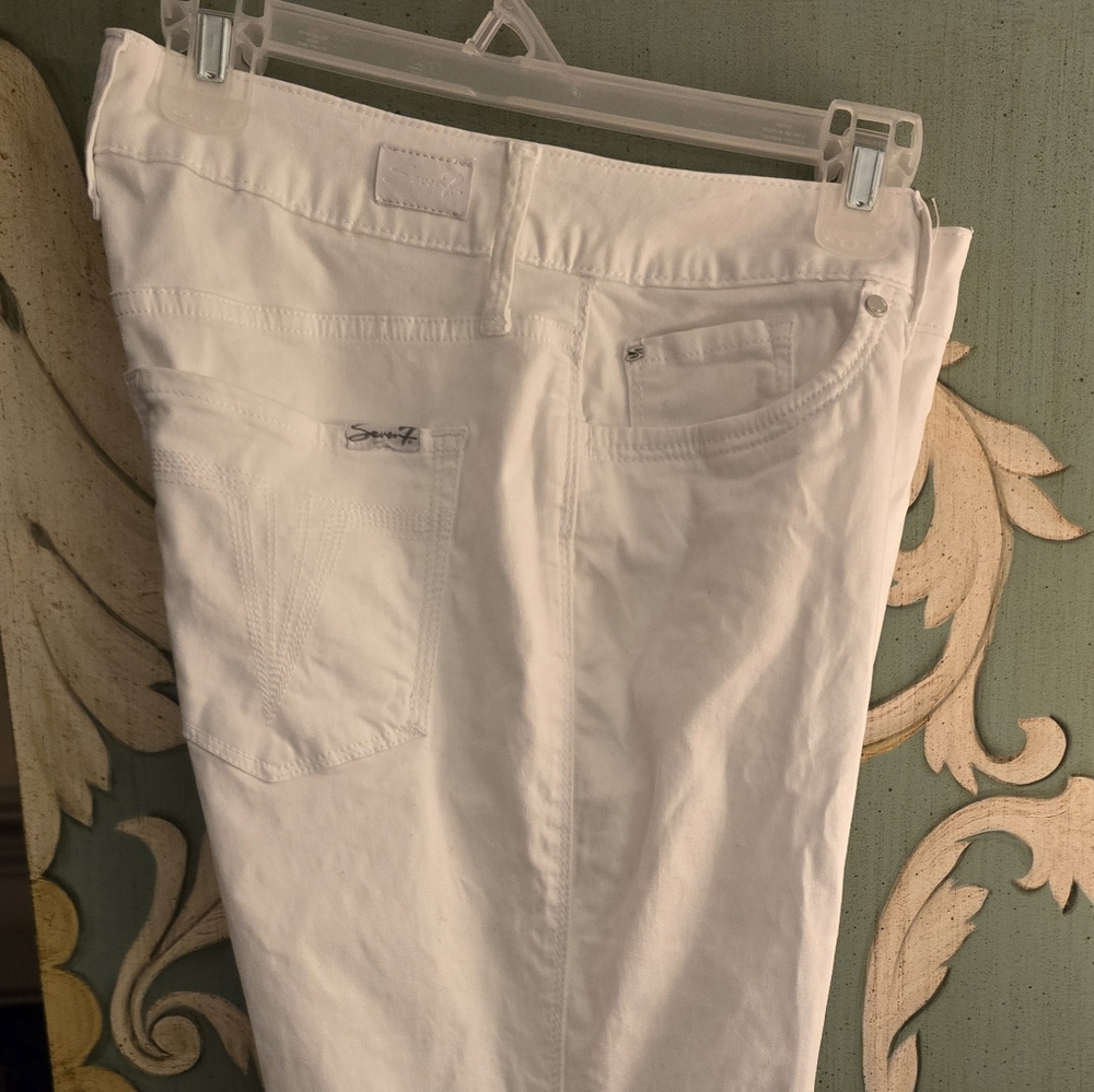 Seven 7 White jeans NWOT Size 8